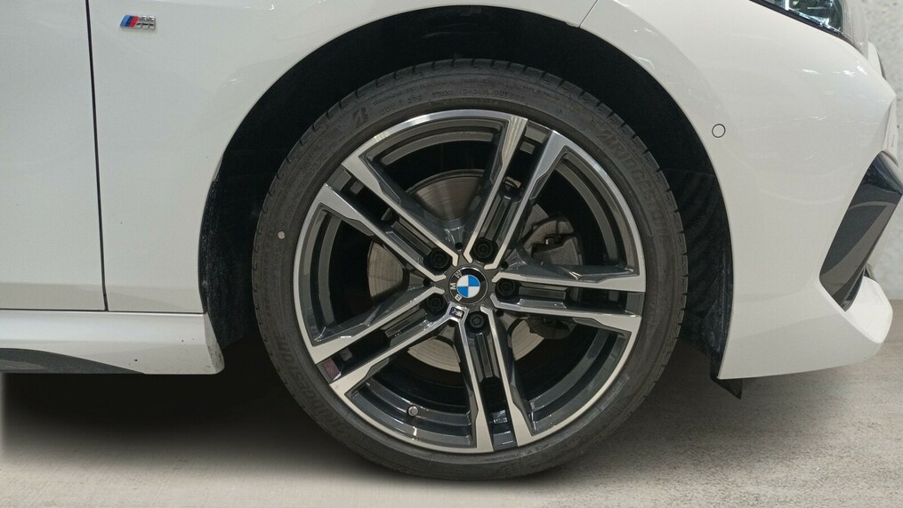 BMW Seria 2 218