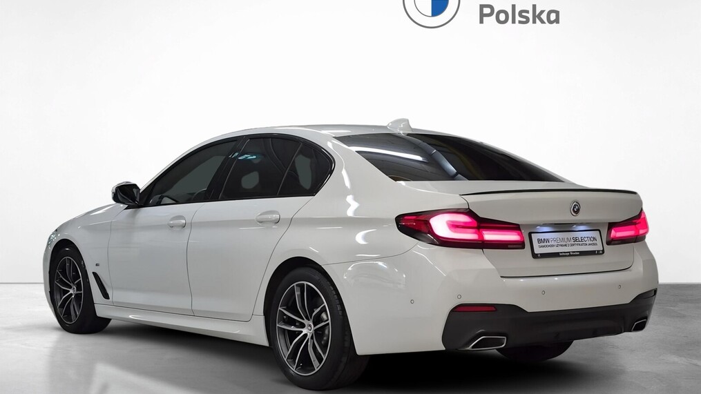 BMW Serii 5, 518