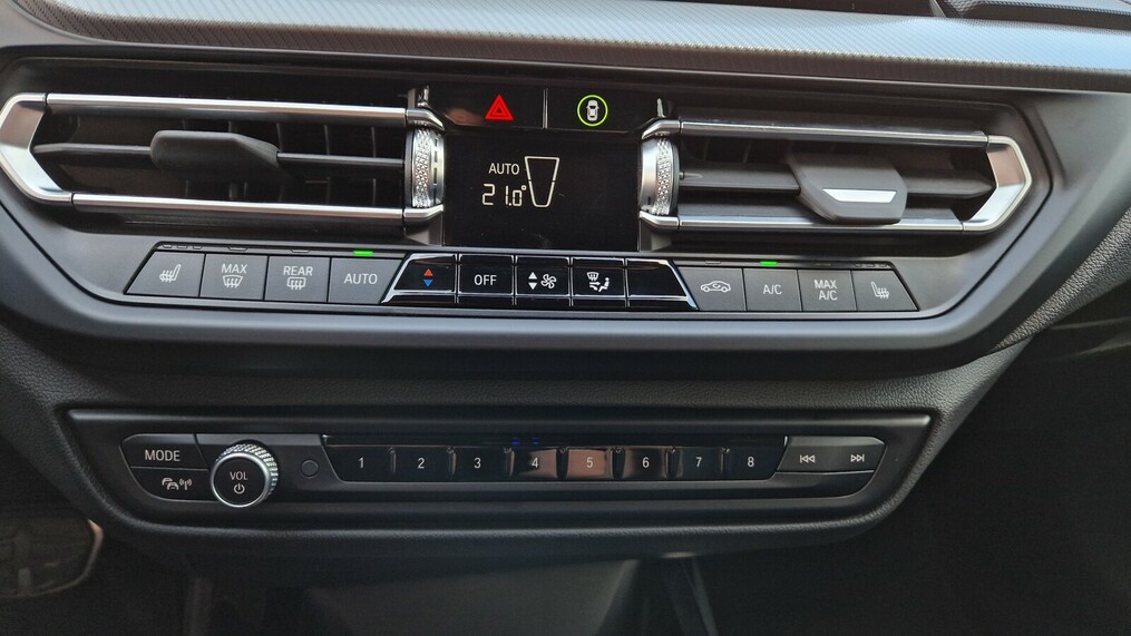 BMW Seria 2 218