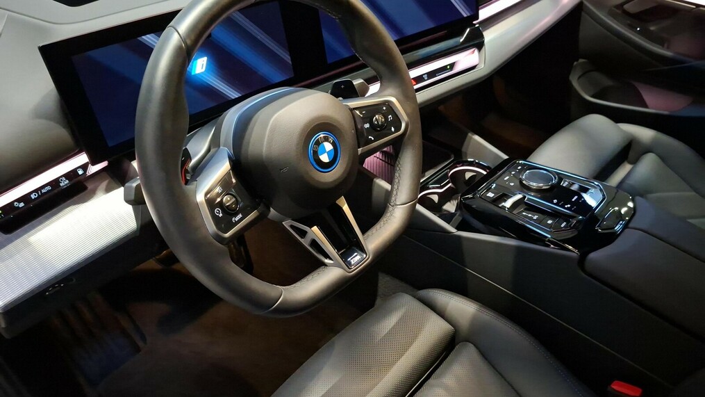 BMW Serii 5, 550