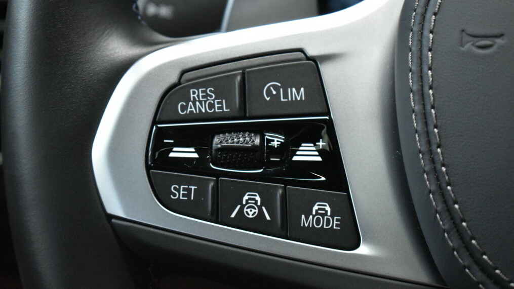 BMW Serii 8, 850