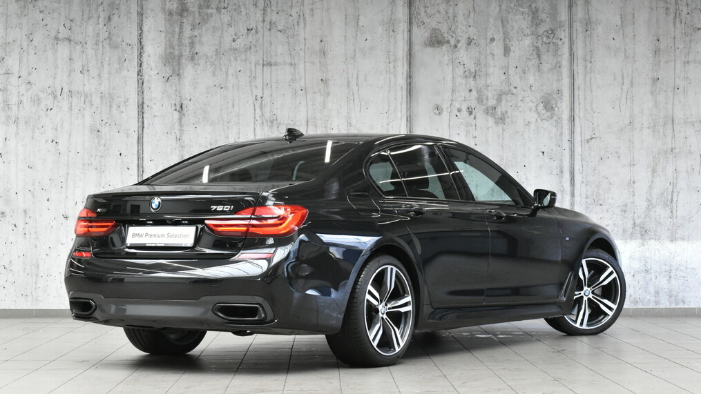 BMW Seria 7 750