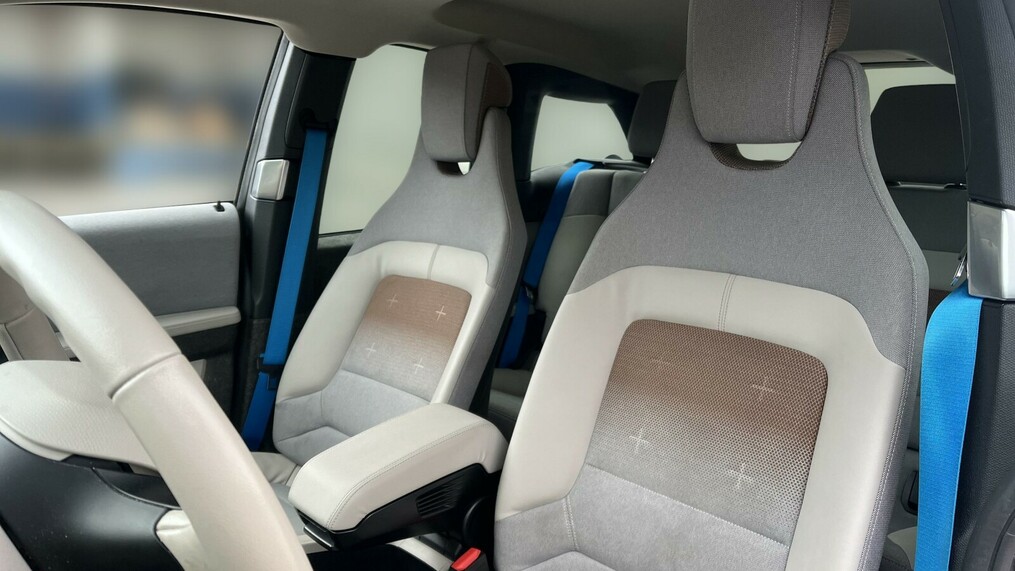 BMW Seria I3