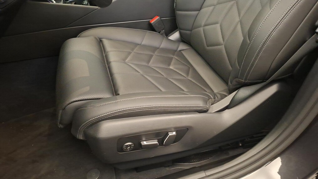 BMW Serii 5, 520