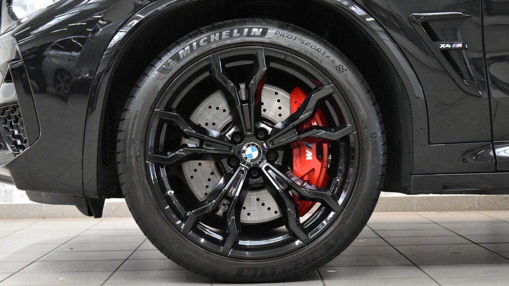 BMW X4 M