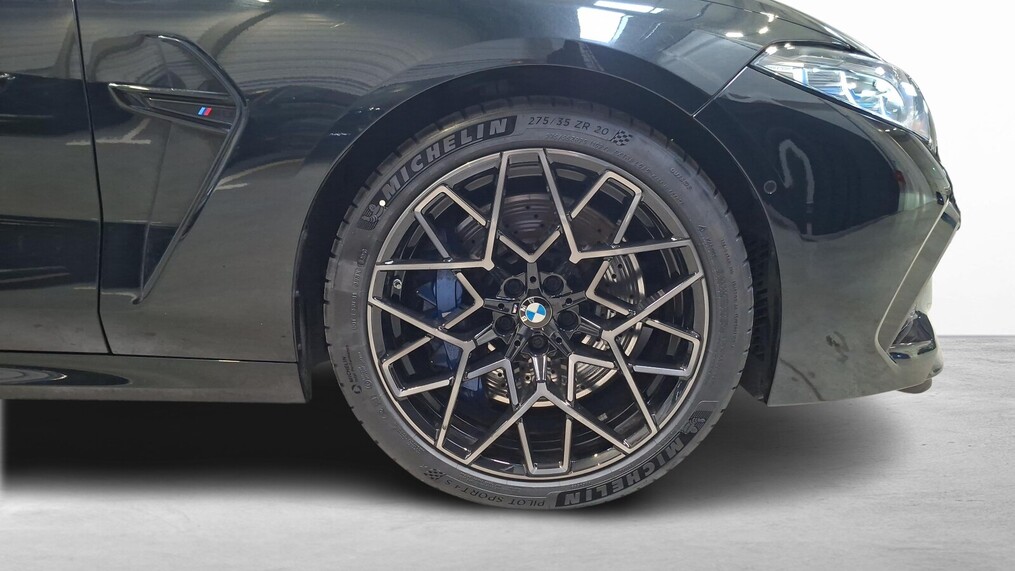 BMW M8