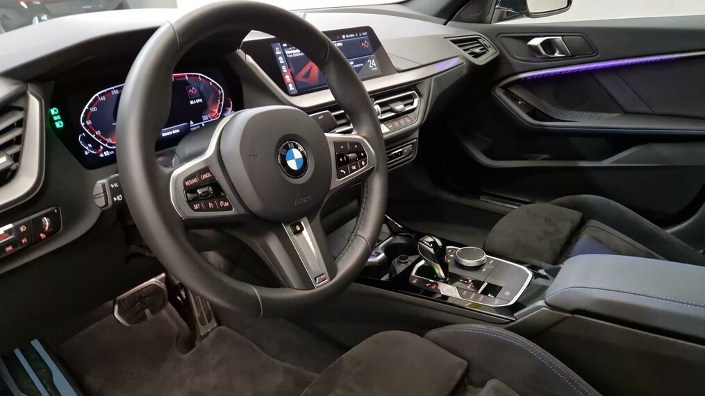 BMW Seria 2 218