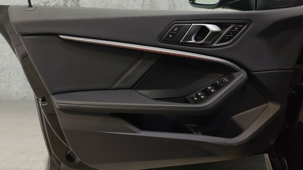 BMW Seria 2 235
