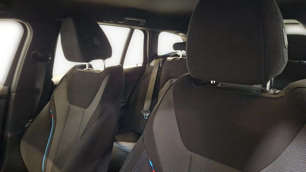 BMW Serii 3, 330