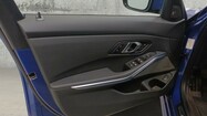 BMW Seria 3, 320