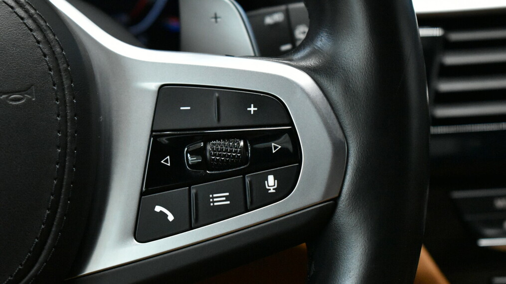 BMW Serii 5, 520