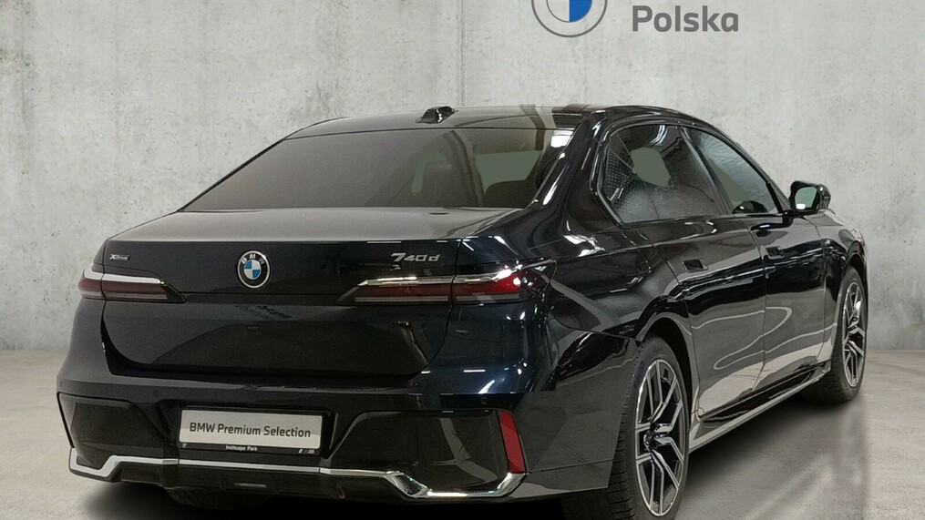 BMW Seria 7 740