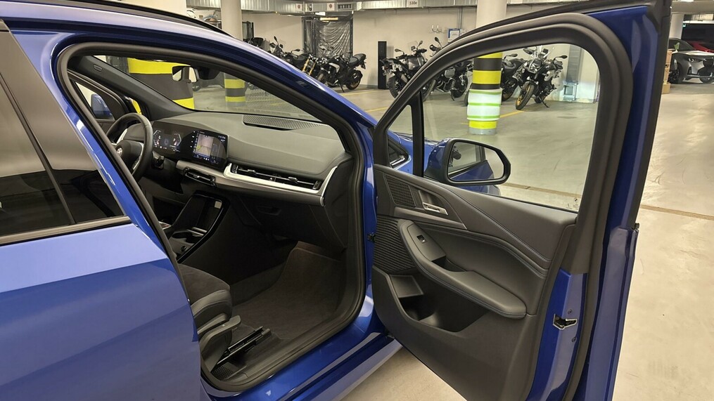 BMW Seria 2 218