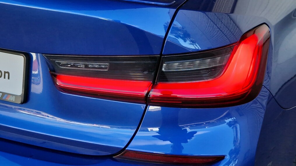 BMW Serii 3, 330