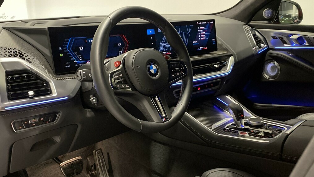 BMW XM