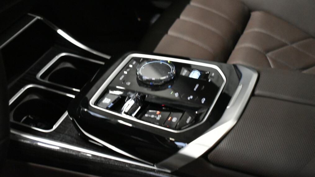 BMW Seria 7 740