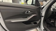 BMW Serii 3, 330