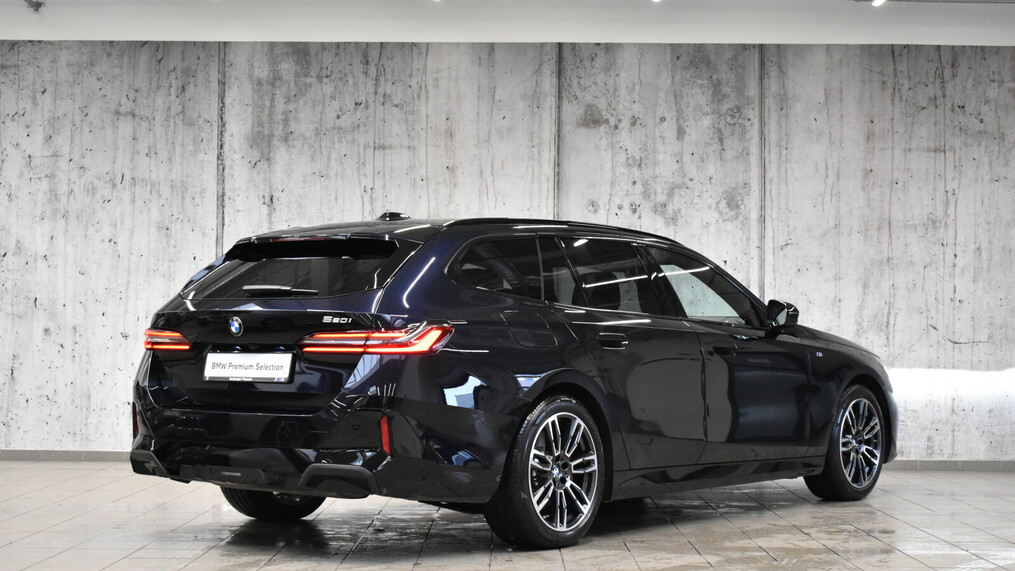 BMW Serii 5, 520