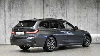 BMW Serii 3, 320