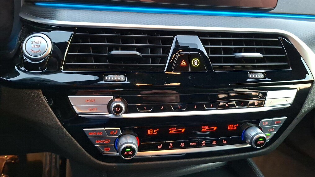 BMW Serii 5, 530