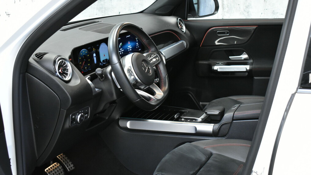 Mercedes-Benz GLB 200