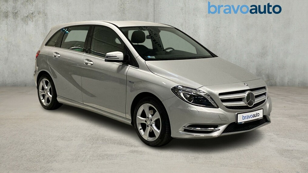 Mercedes-Benz B 180