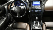 Infiniti QX70