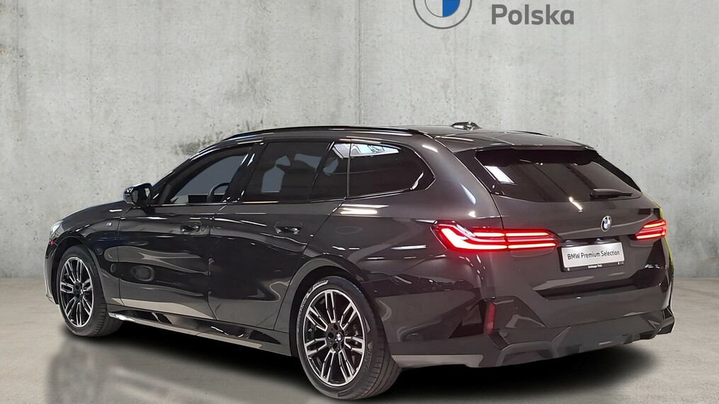 BMW Serii 5, 520