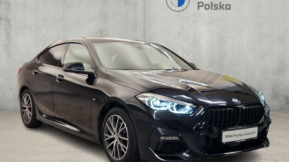 BMW Serii 2, 218
