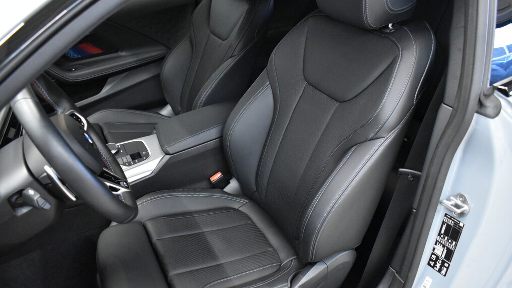 BMW Serii 2, 240