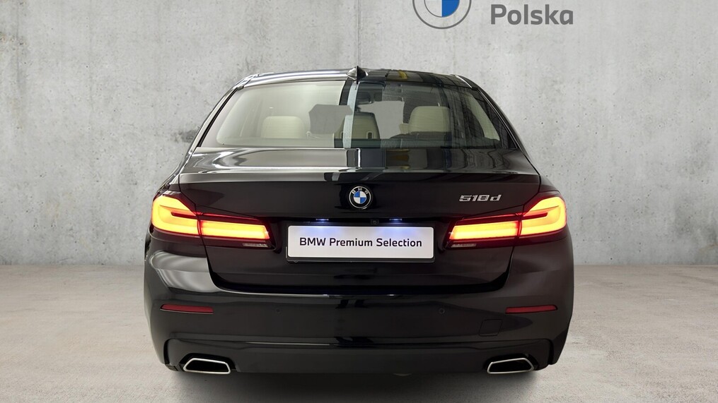 BMW Serii 5, 518