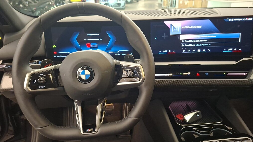 BMW Serii 5, 520