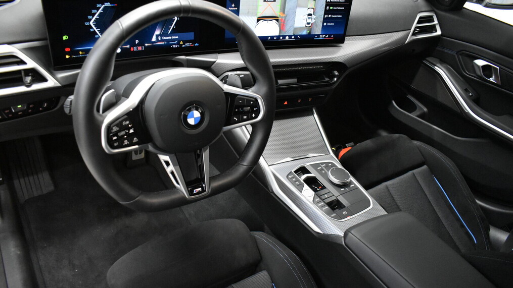 BMW Serii 3, 320