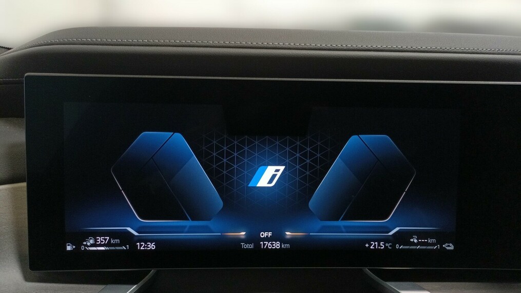 BMW Serii 7, 750