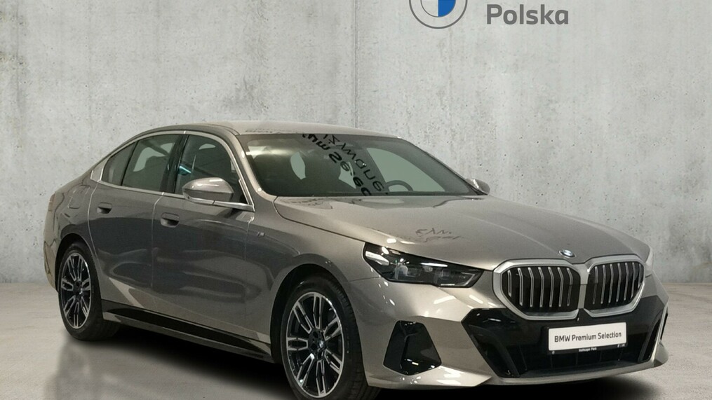 BMW Serii 5, 520