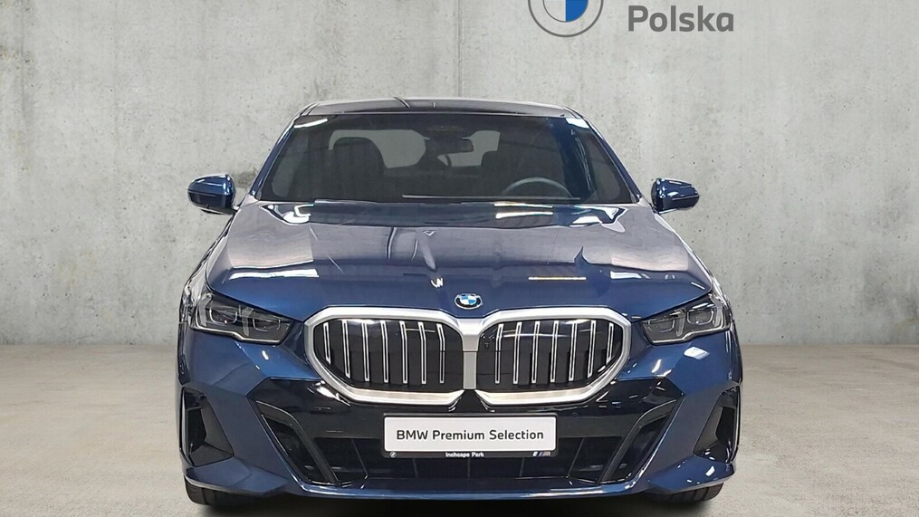 BMW Serii 5, 520