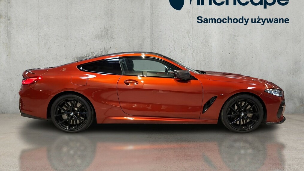 BMW Serii 8, 850