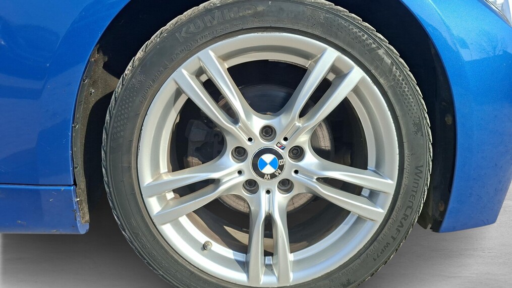 BMW Serii 3, 320
