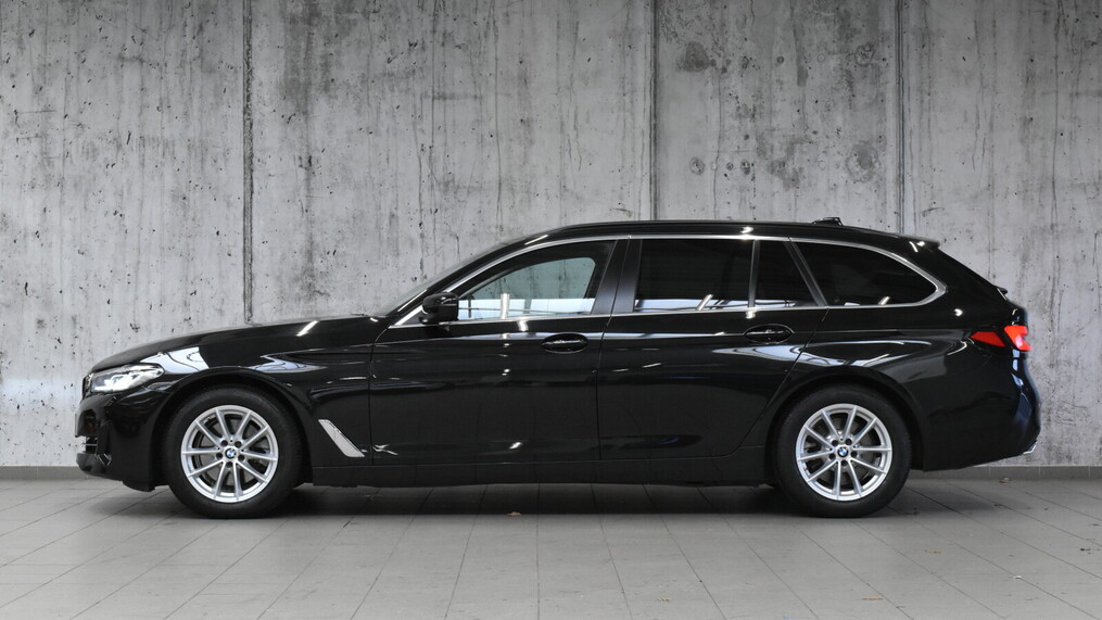 BMW Serii 5, 520