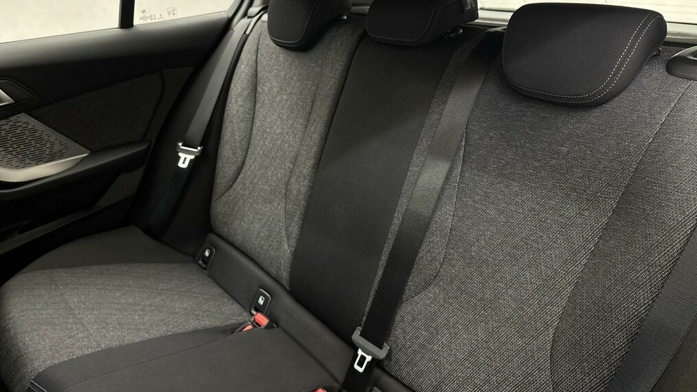 BMW Serii 1, 118