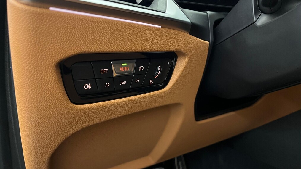 BMW Serii 3, 320