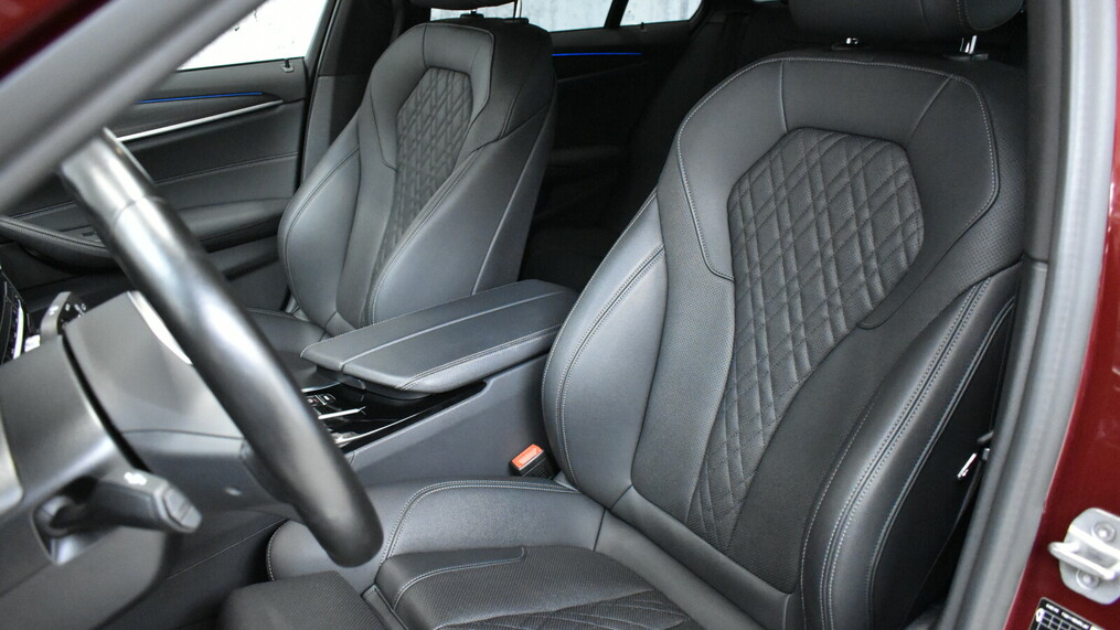 BMW Serii 5, 530