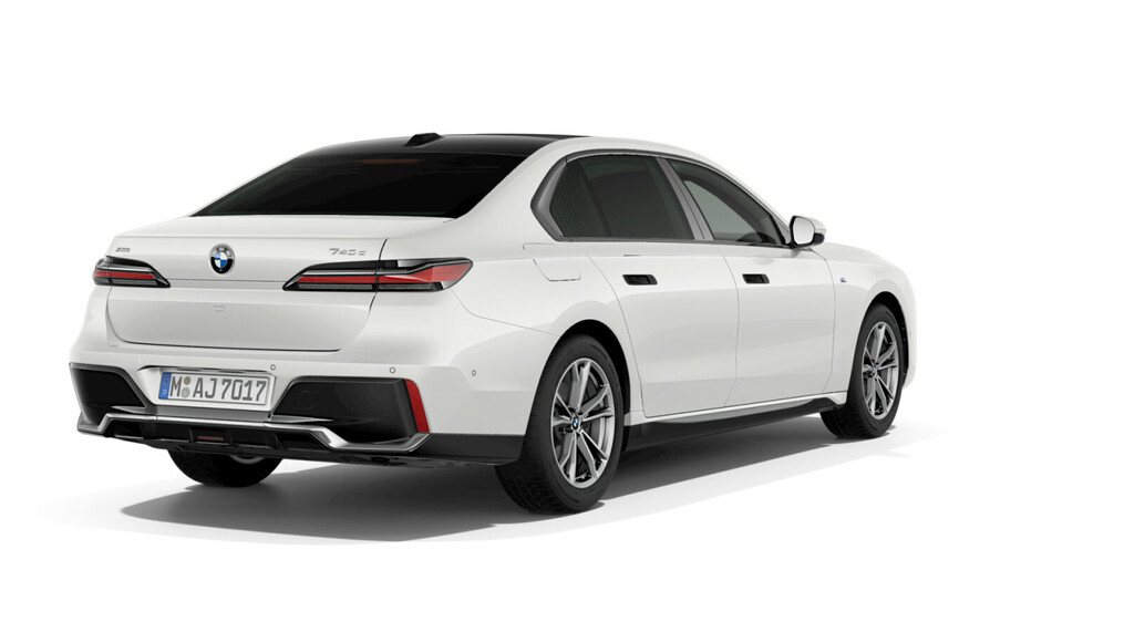BMW Seria 7, 740