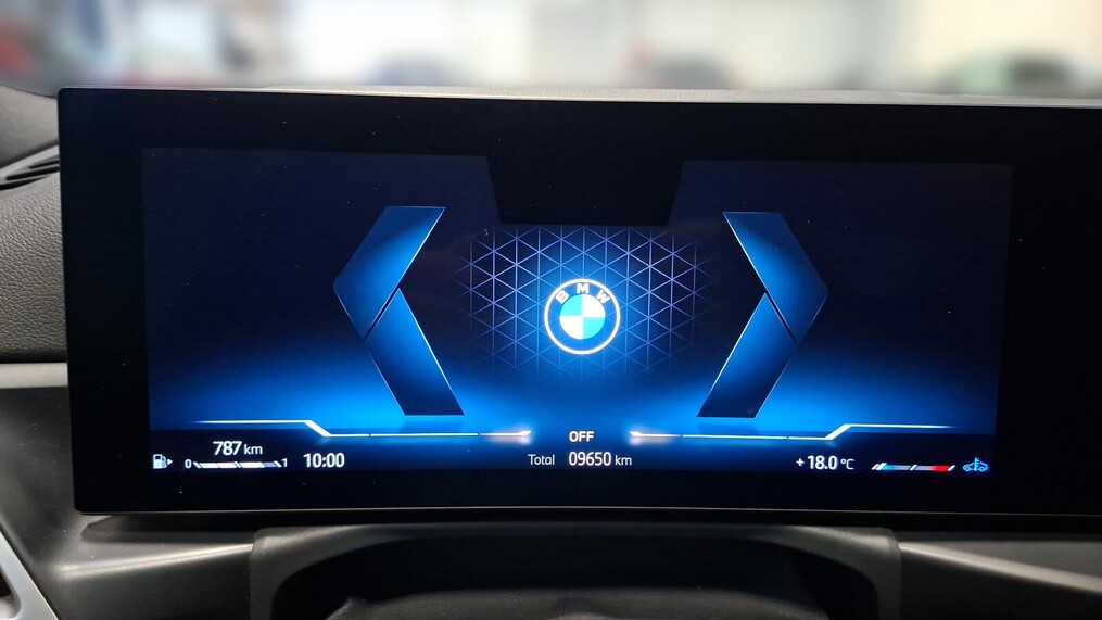 BMW Serii 3, 320