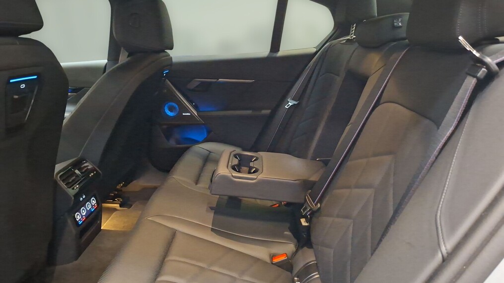 BMW Serii 5, 550