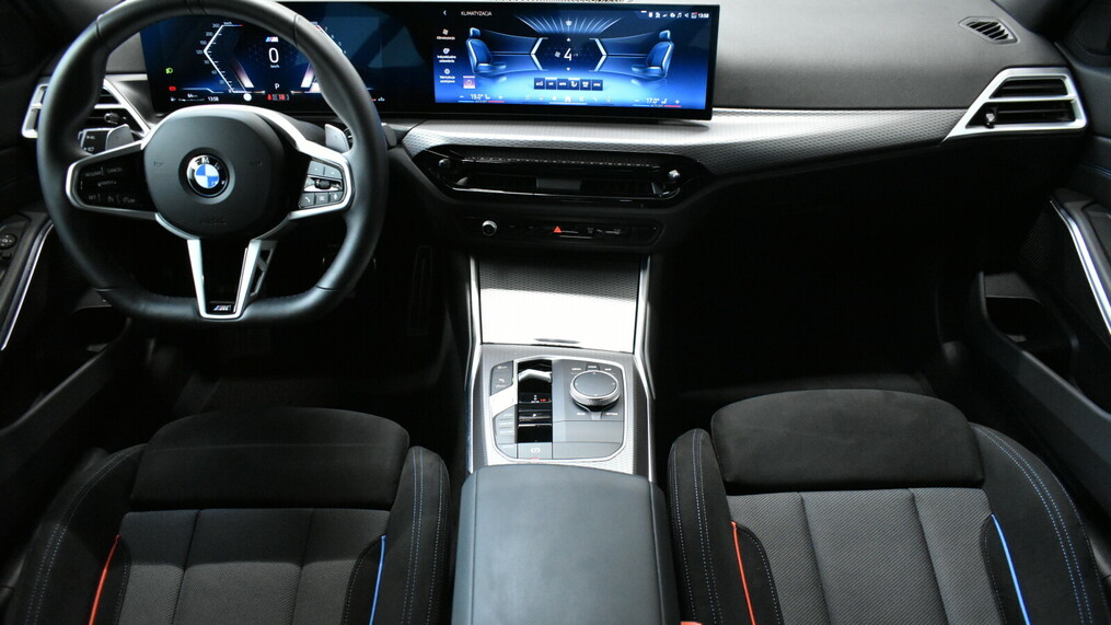 BMW Serii 3, 320