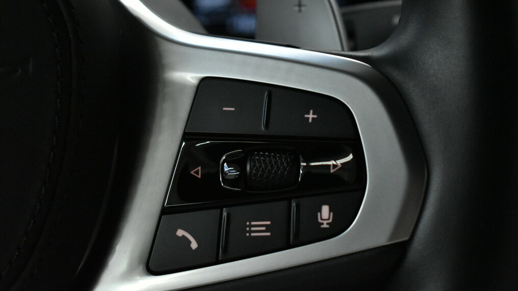 BMW Serii 5, 520