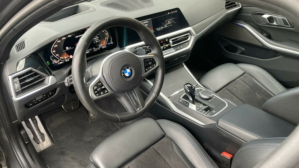 BMW Serii 3, 340