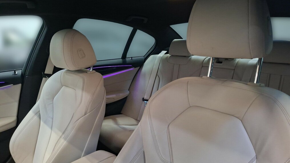 BMW Serii 5, 518