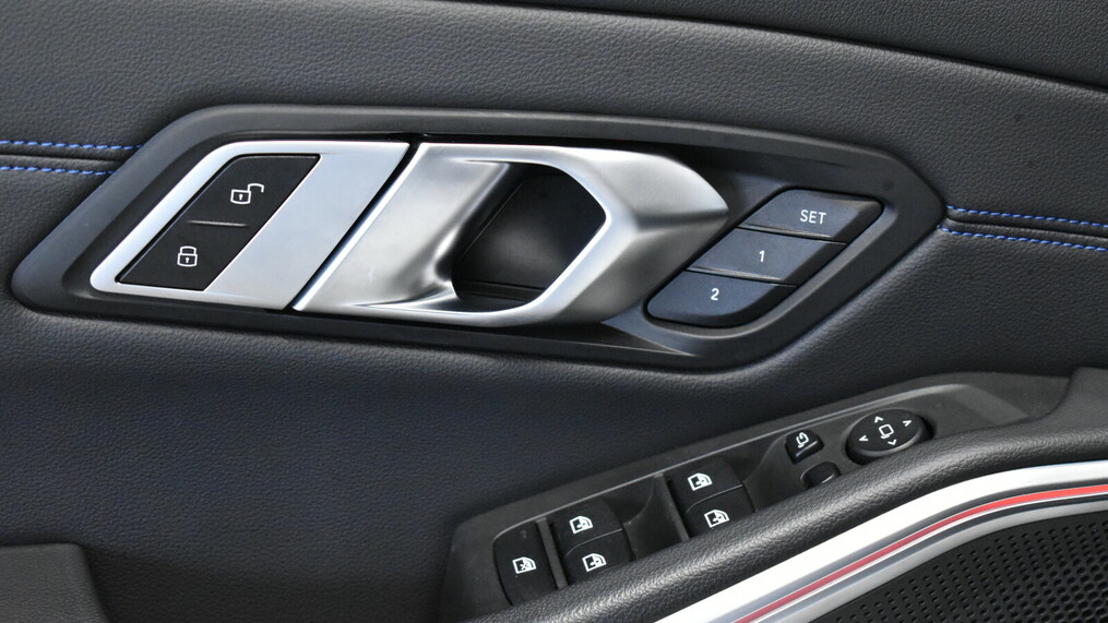 BMW Seria 3, 320